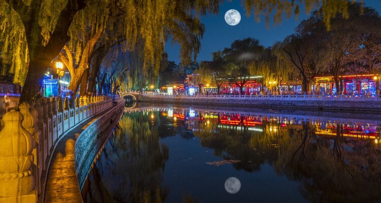 Rilassarsi in un bar